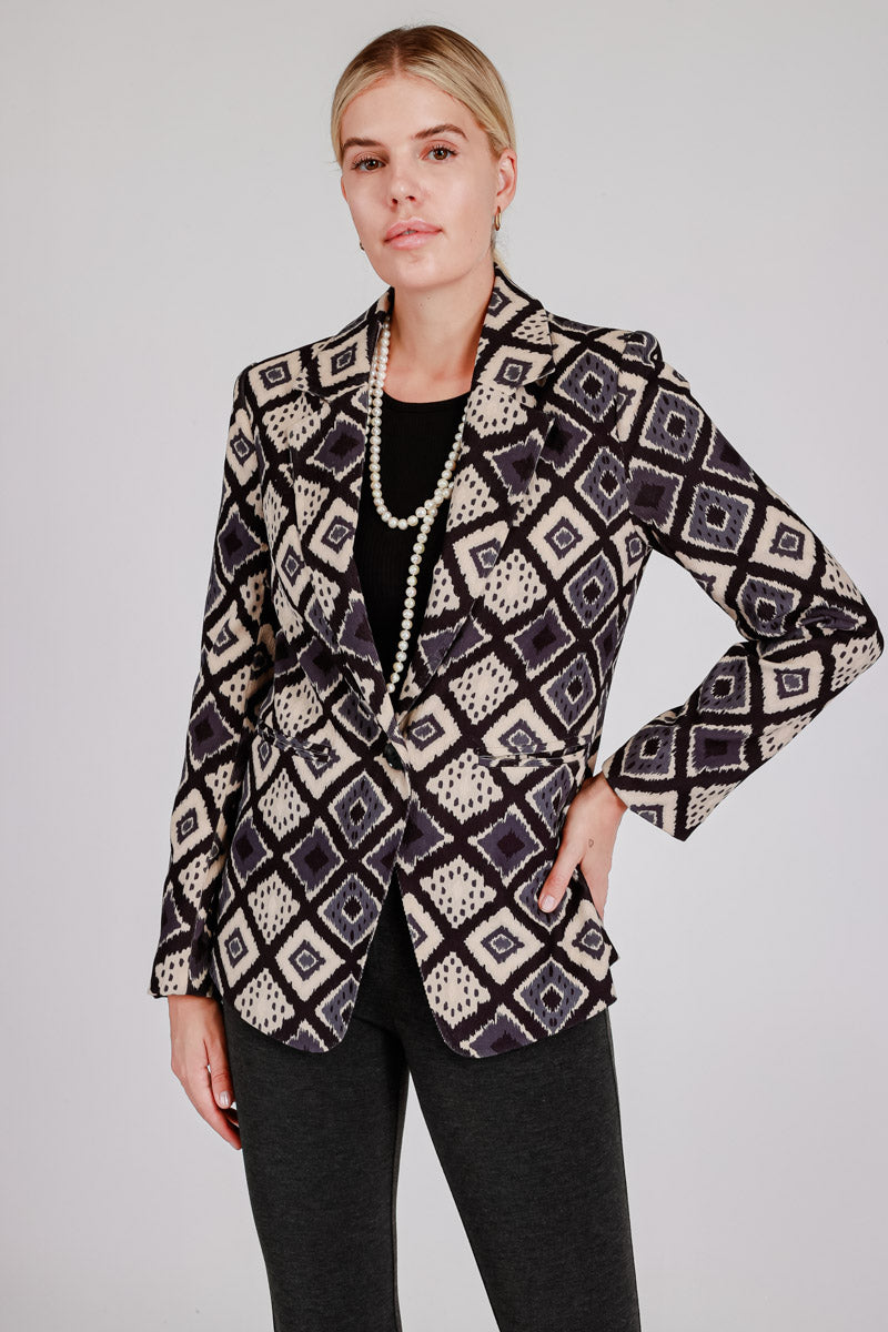 PRINTED CASUAL JACKET WITH BUTTON CLOSURE AND FLAP POCKET