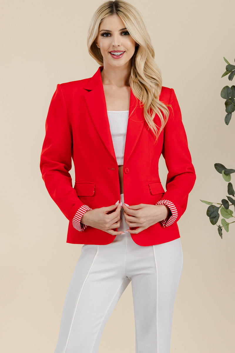 FITTED JACKET WITH BUTTON CLOSURECASUAL JACKET WITH FULL LINING