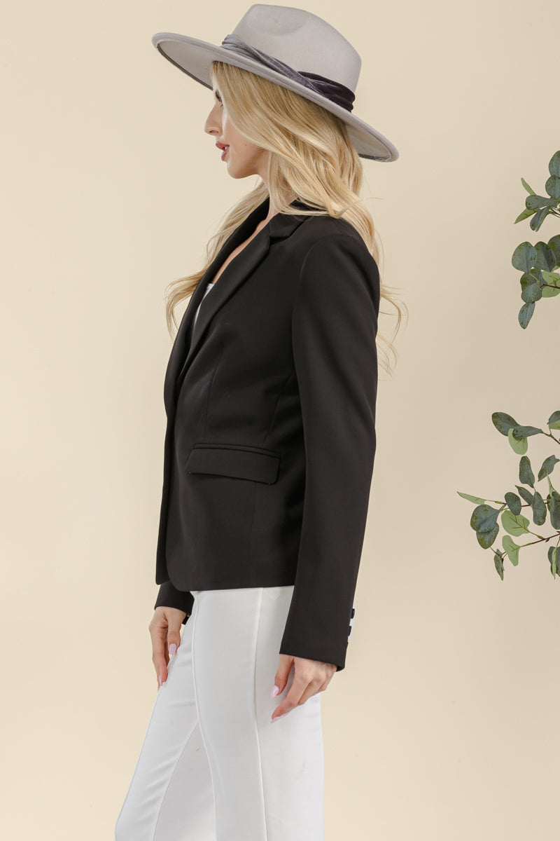 FITTED JACKET WITH BUTTON CLOSURECASUAL JACKET WITH FULL LINING